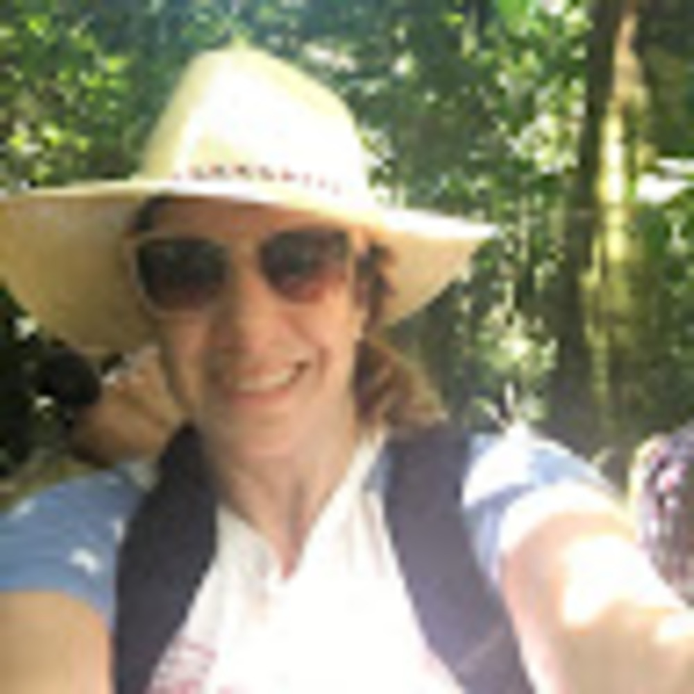 Meet your Posher, Jennifer